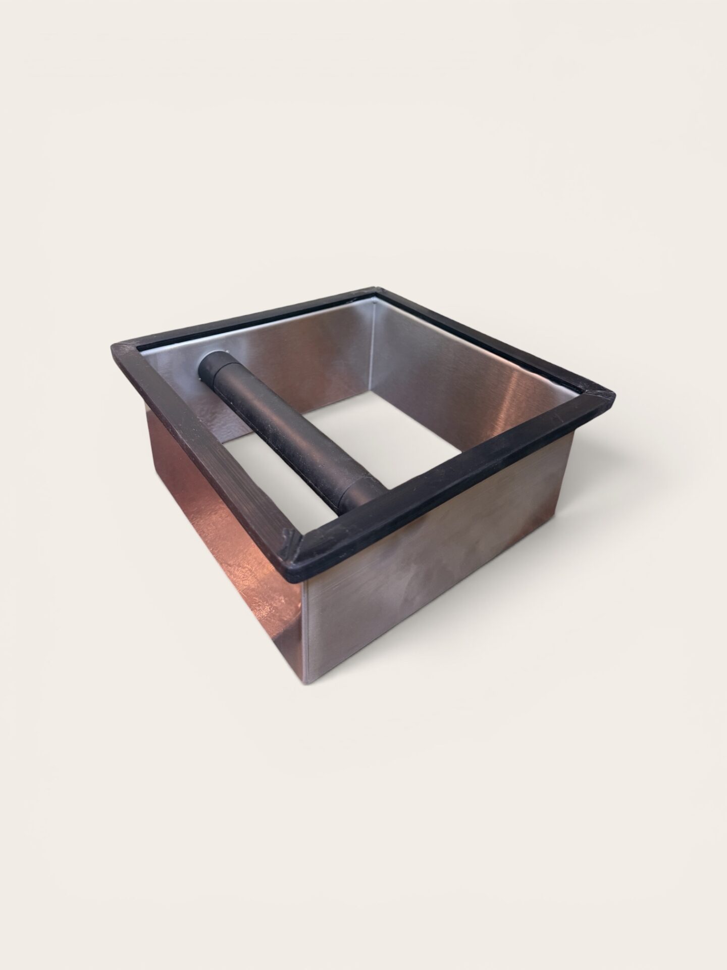 Open bottom knockbox 8.5x8.5